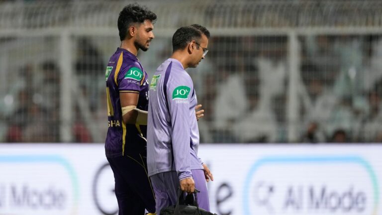 Matheesha Pathirana Injured on KKR Debut: IPL 2026 Setback 4 1778950029291 pathiranainjury