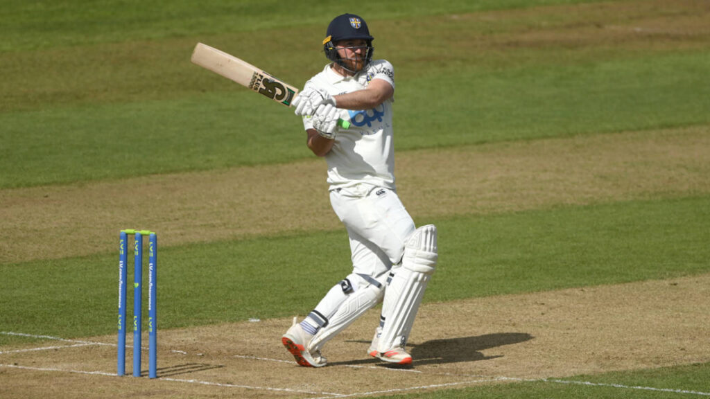 Ben Raine and Callum Parkinson Rescue Durham in County Championship Thriller