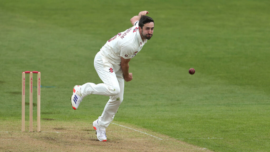 Sanderson Shines as Northamptonshire Dominate Opening Day Against Gloucestershire