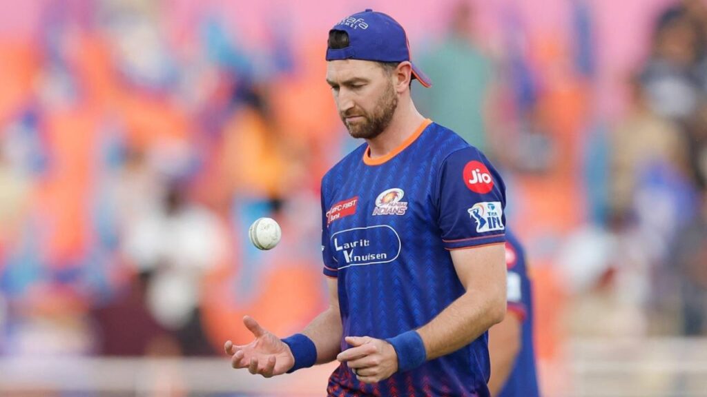 RCB Secure Richard Gleeson as Thushara Replacement for IPL 2026; CSK Sign Kuldip Yadav