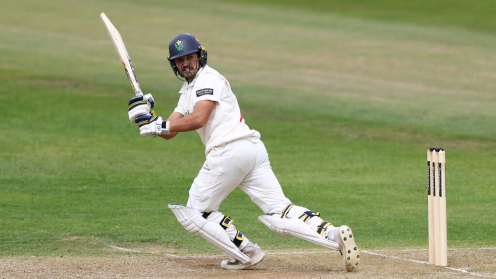 Ben Kellaway Century Leads Glamorgan Fightback vs Warwickshire
