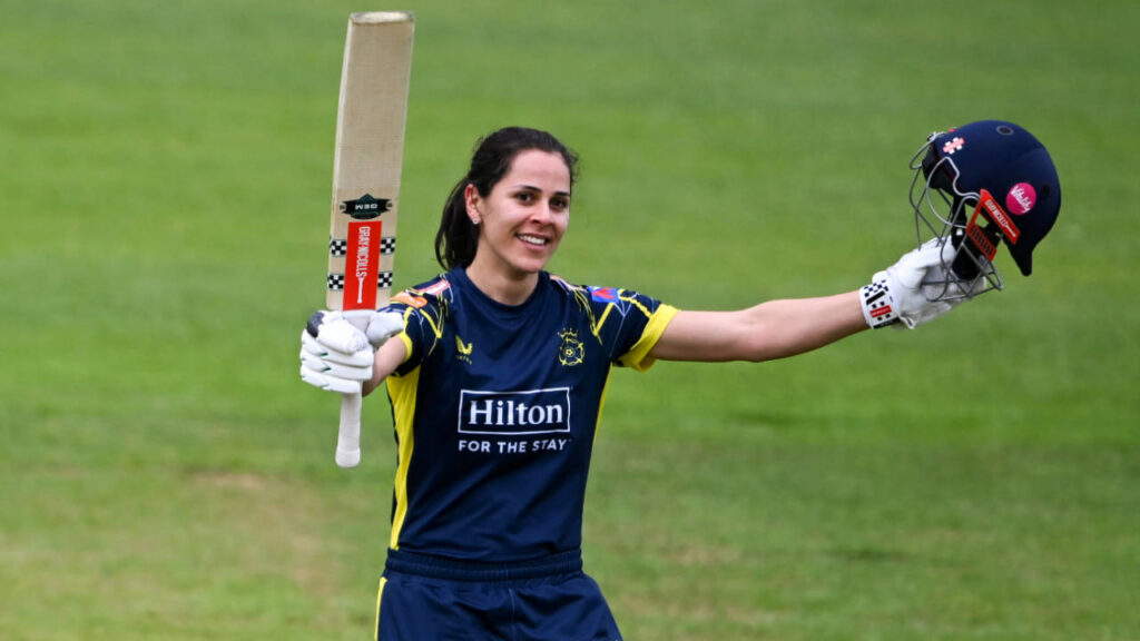 Bouchier Masterclass Guides Hampshire to Victory Over Somerset