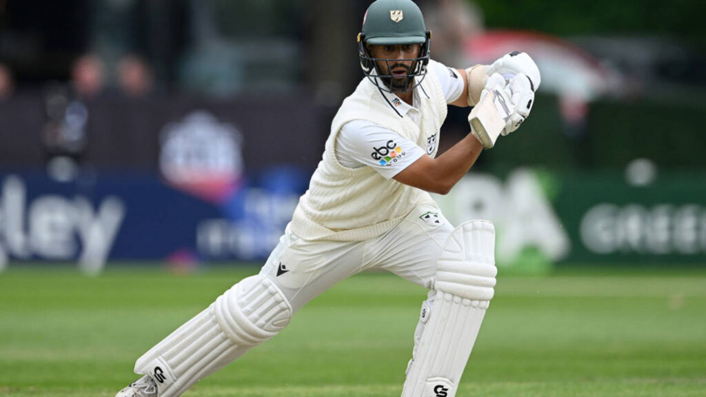 Brett D’Oliveira and Matthew Waite Secure Draw for Worcestershire