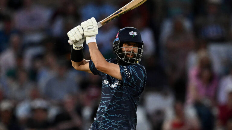 Hasan, Tye fireworks deny Derbyshire as Yorkshire go two from two - Hasan and Tye Lead Yorkshire to Thrilling Vitality Blast Victory Over Derbyshire 3 417464.6