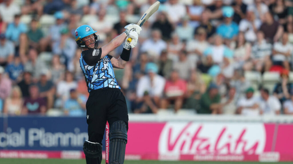 Hose fifty, Raza four-for light path for Worcestershire: Rapids Secure Crucial Blast Win